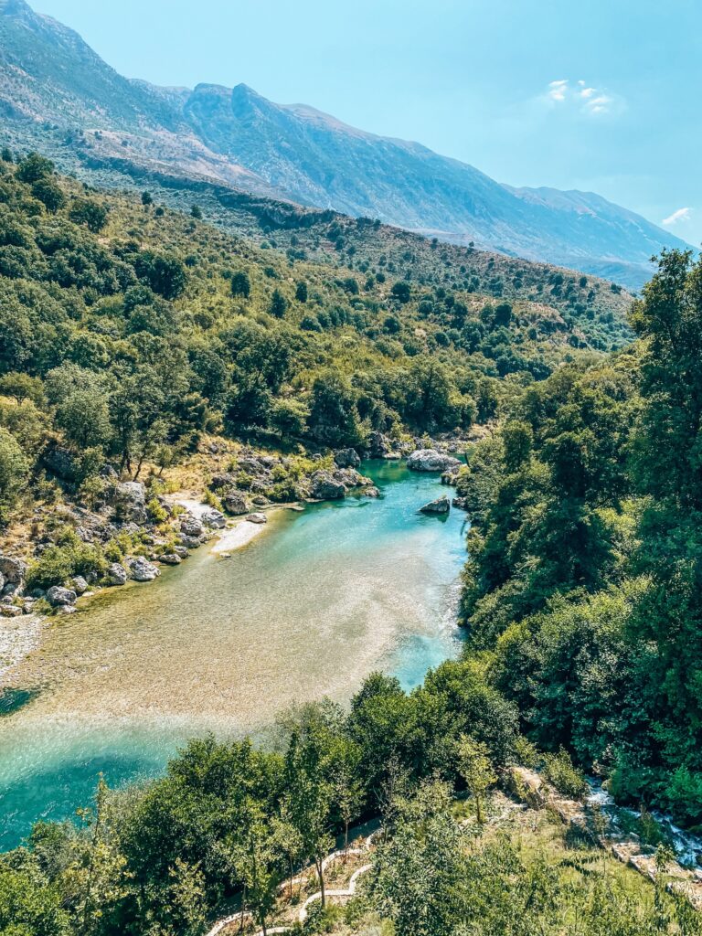 Uji i Ftohte hotel Tepelenë